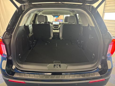 New 2026 Ford Explorer Active w/ Active Comfort Package AWD/4WD image 23