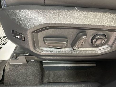 Used 2023 Toyota Tundra Platinum AWD/4WD image 12