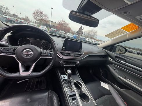 Used 2019 Nissan Altima 2.5 SL image 3