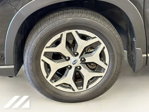 Used 2024 Subaru Forester Premium AWD/4WD image 33