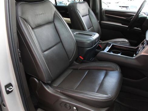 Used 2022 GMC Yukon Denali AWD/4WD image 12