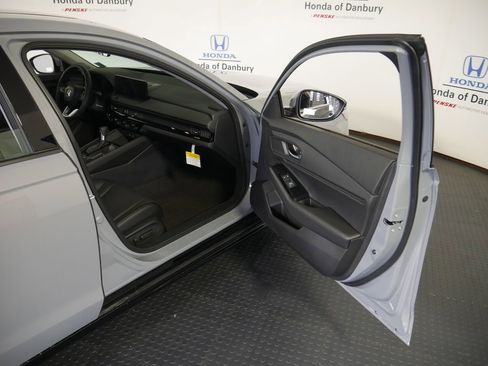 New 2026 Honda Accord Touring image 7