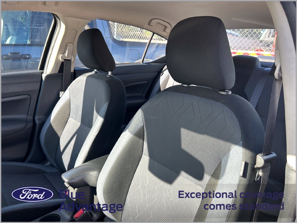 Used 2025 Nissan Versa SV FWD image 11