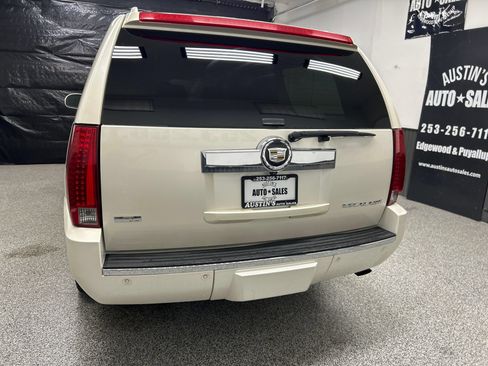 Used 2010 Cadillac Escalade ESV Premium AWD/4WD image 5