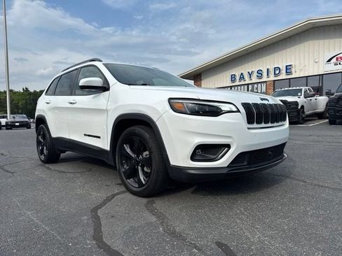 Used 2021 Jeep Cherokee Latitude Plus FWD image 2