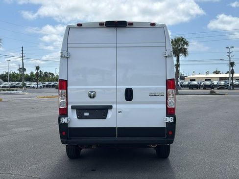 Used 2024 RAM ProMaster 2500 w/ Convenience Group FWD image 5