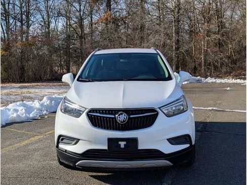 Used 2018 Buick Encore Preferred FWD image 2