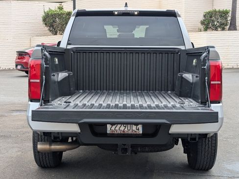 Used 2026 Toyota Tacoma SR5 RWD image 9