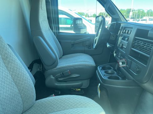 New 2025 Chevrolet Express 3500 w/ Power Convenience Package RWD image 4