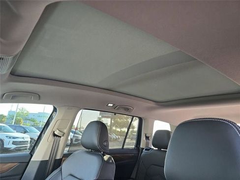 New 2026 Volkswagen Atlas SE FWD image 22