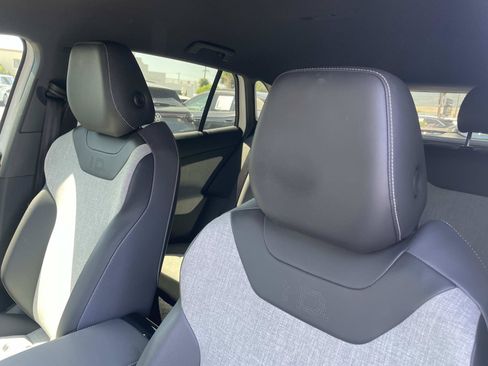 Certified 2023 Volkswagen ID.4 Pro RWD image 23