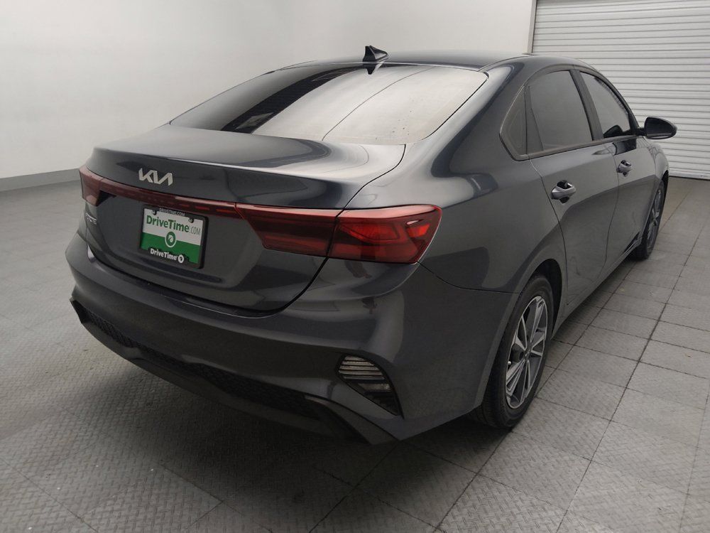 Used 2024 Kia Forte LXS FWD image 9