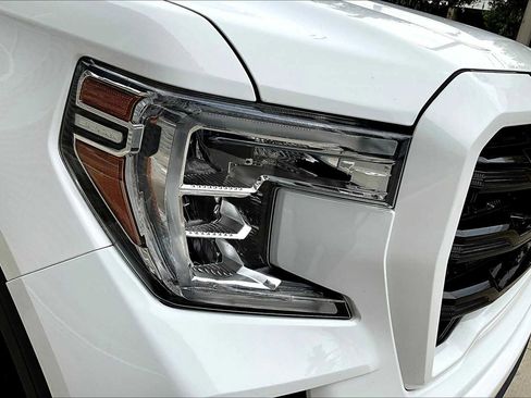 Used 2021 GMC Sierra 1500 Elevation image 25