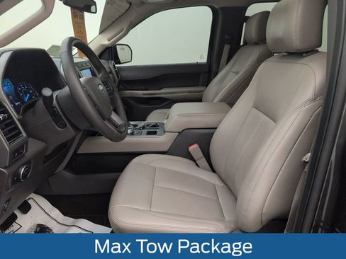 Used 2020 Ford Expedition XLT w/ Equipment Group 202A image 4