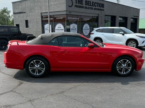 Used 2014 Ford Mustang Premium RWD image 18