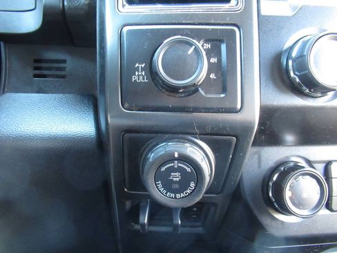 Used 2019 Ford F150 XLT w/ Equipment Group 302A Luxury AWD/4WD image 33