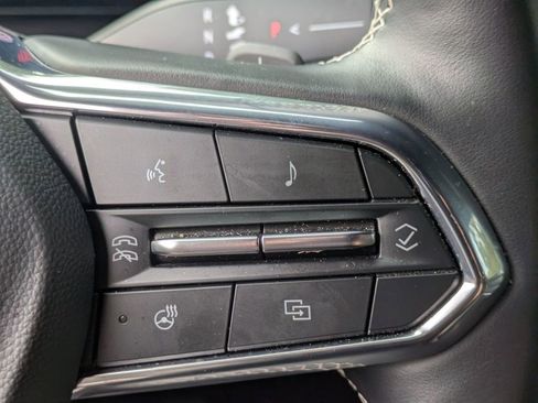 Used 2025 Chevrolet Traverse LT image 20