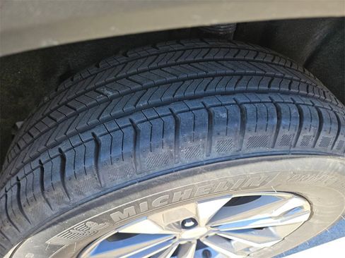 Used 2025 Chevrolet Equinox LT image 27