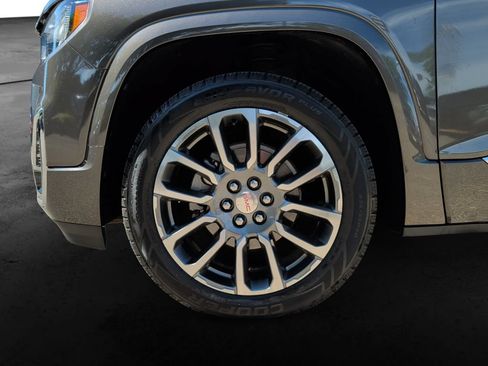 Used 2020 GMC Acadia Denali w/ Denali Ultimate Package AWD/4WD image 9
