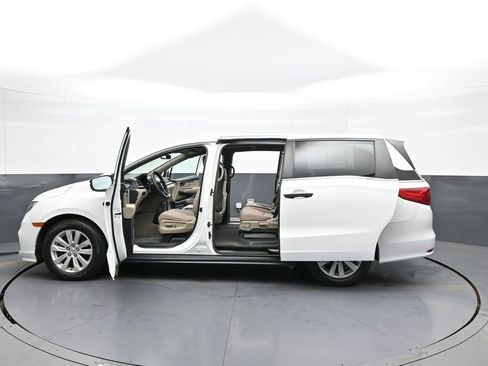 Certified 2020 Honda Odyssey LX image 56