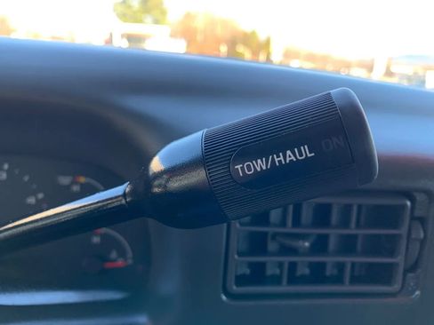 Used 2003 Ford F350 162  W.B. 4D image 19