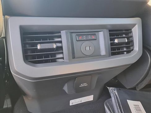 New 2026 Ford F250 Lariat w/ Black Appearance Package image 22