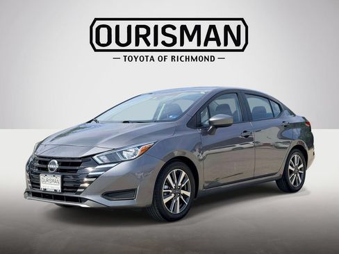 Used 2023 Nissan Versa SV FWD image 23