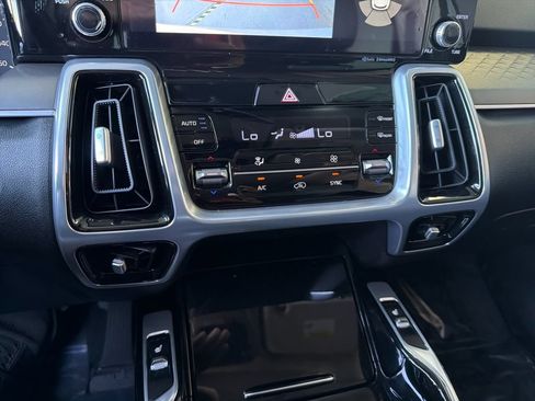Used 2022 Kia Sorento SX FWD image 22