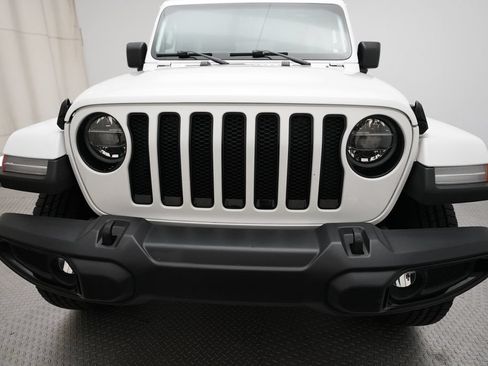 Used 2019 Jeep Wrangler Unlimited Sahara AWD/4WD image 21