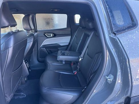 Certified 2024 Jeep Compass Limited image 18