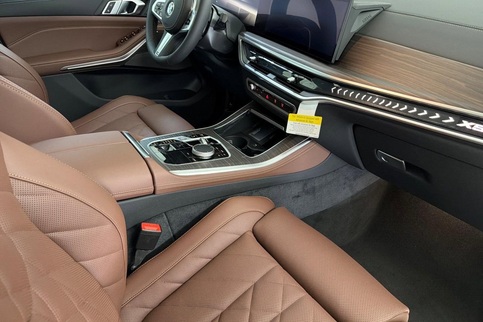 Used 2026 BMW X5 sDrive40i w/ M Sport Package RWD image 27