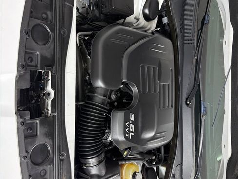 Used 2019 Chrysler 300 S AWD/4WD image 23
