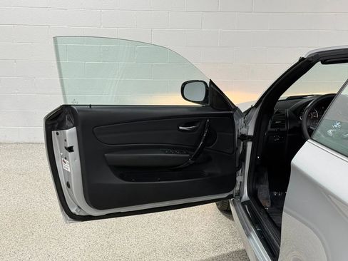 Used 2011 BMW 128i Convertible image 13
