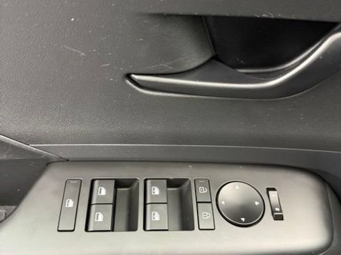 Used 2026 Hyundai Kona SEL Sport AWD/4WD image 40