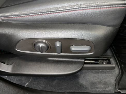 Certified 2022 Chevrolet Traverse RS w/ LPO, Floor Liner Package image 38