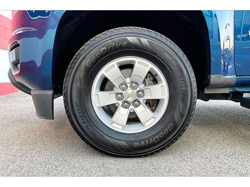 Used 2019 Chevrolet Colorado W/T w/ WT Convenience Package RWD image 9