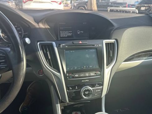Used 2019 Acura TLX V6 FWD image 9