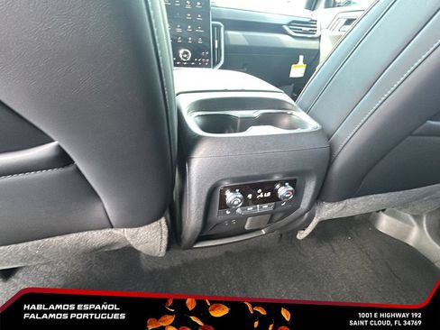 New 2026 GMC Acadia AT4 w/ Luxury Package AWD/4WD image 25
