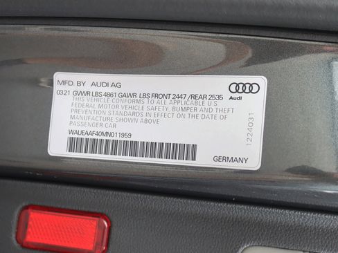 Used 2021 Audi A4 2.0T Premium Plus w/ Premium Plus Package AWD/4WD image 40