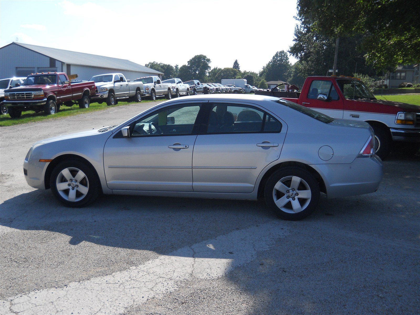 Used 2006 Ford Fusion SE FWD image 3