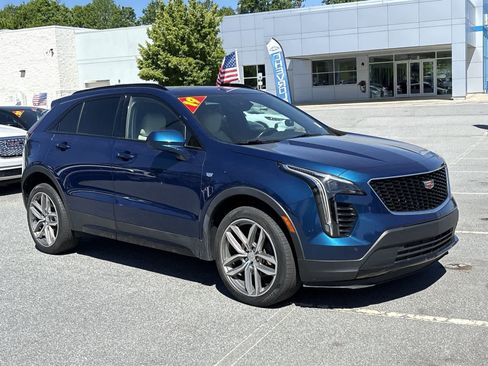 Used 2019 Cadillac XT4 Sport AWD/4WD image 4