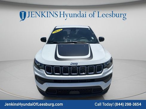 Used 2024 Jeep Compass Sport w/ Mopar Graphics Package AWD/4WD image 12