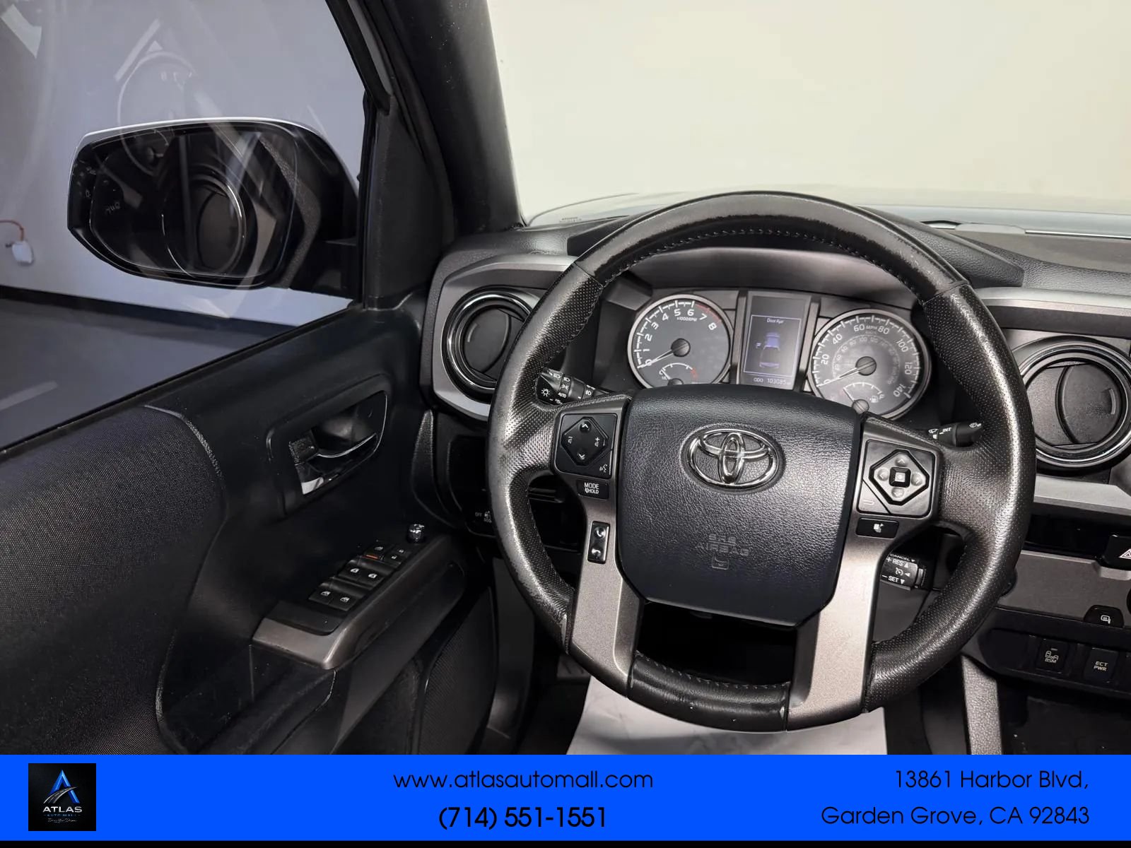 Used 2016 Toyota Tacoma TRD Off-Road w/ Premium & Technology Package RWD image 18