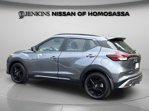 Certified 2024 Nissan Kicks SR FWD image 9