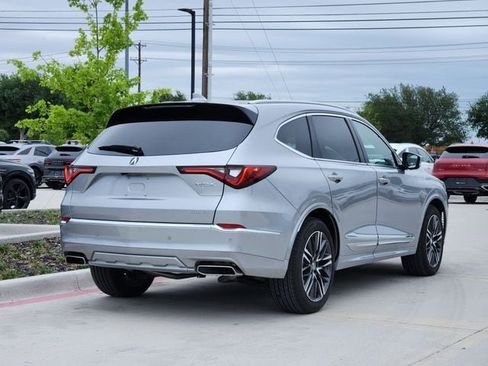 Used 2025 Acura MDX SH-AWD w/ Advance Package image 3