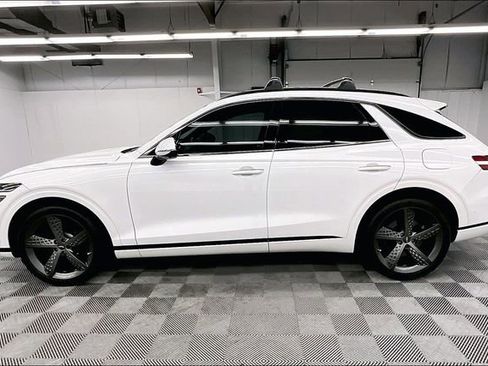 Used 2024 Genesis GV70 3.5T Sport w/ Sport Prestige Package image 14