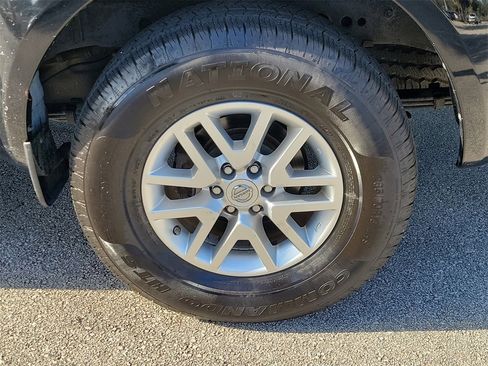 Used 2015 Nissan Frontier SV w/ SV Value Truck Package image 5