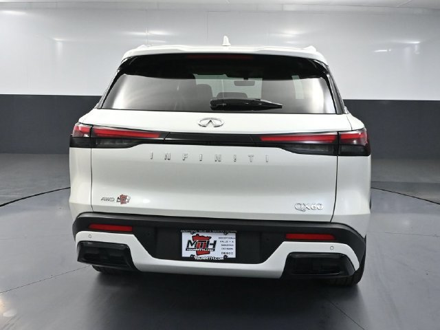 Used 2023 INFINITI QX60 Luxe AWD/4WD image 5