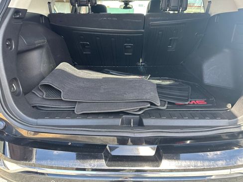 Used 2018 GMC Terrain Denali w/ Advanced Safety Package FWD image 18