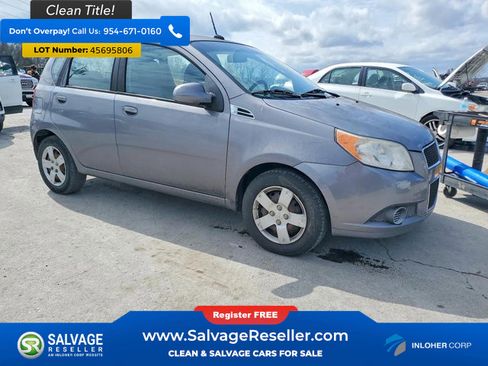 Used 2011 Chevrolet Aveo5 LT image 5